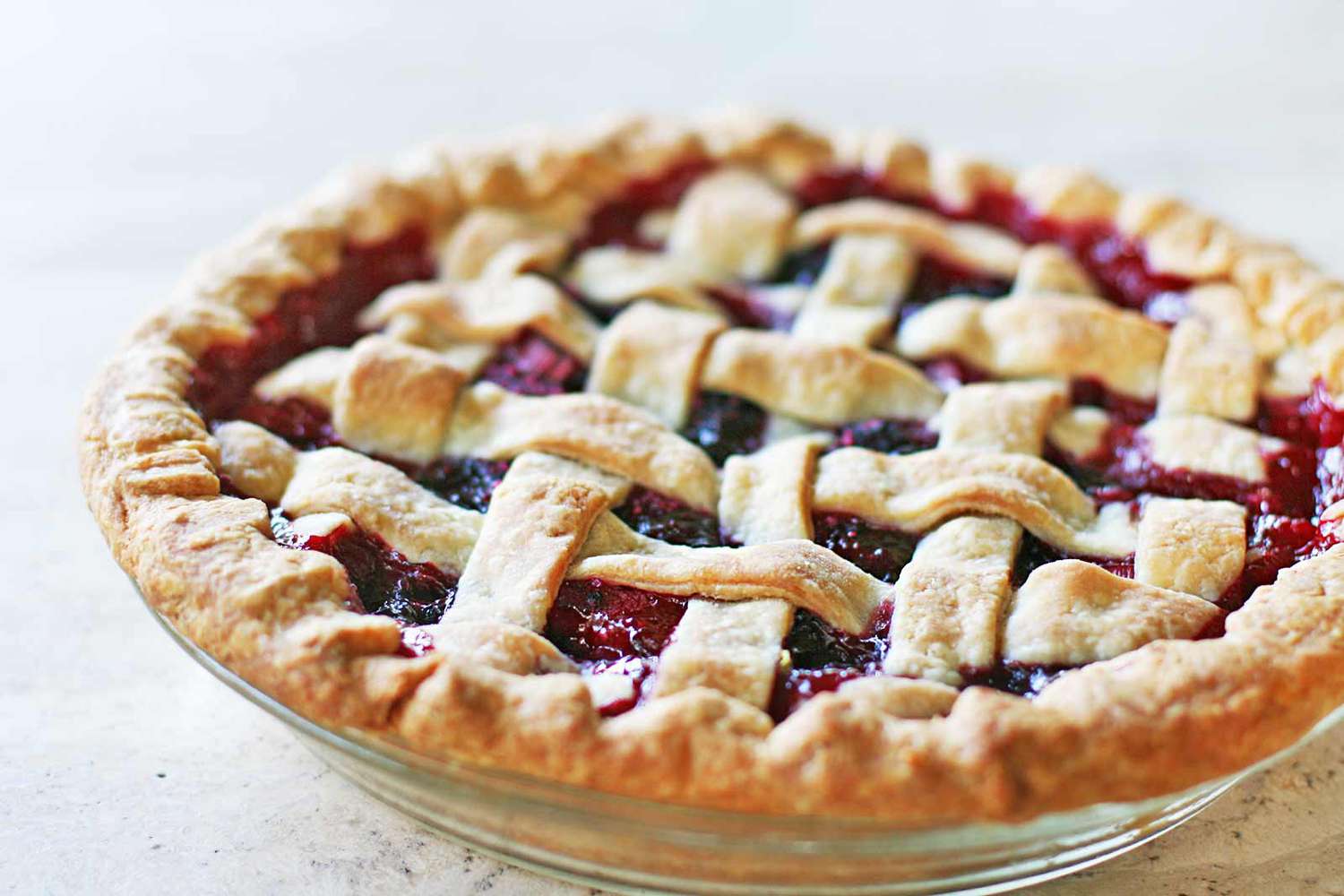 fresh-rhubarb-pie-recipe