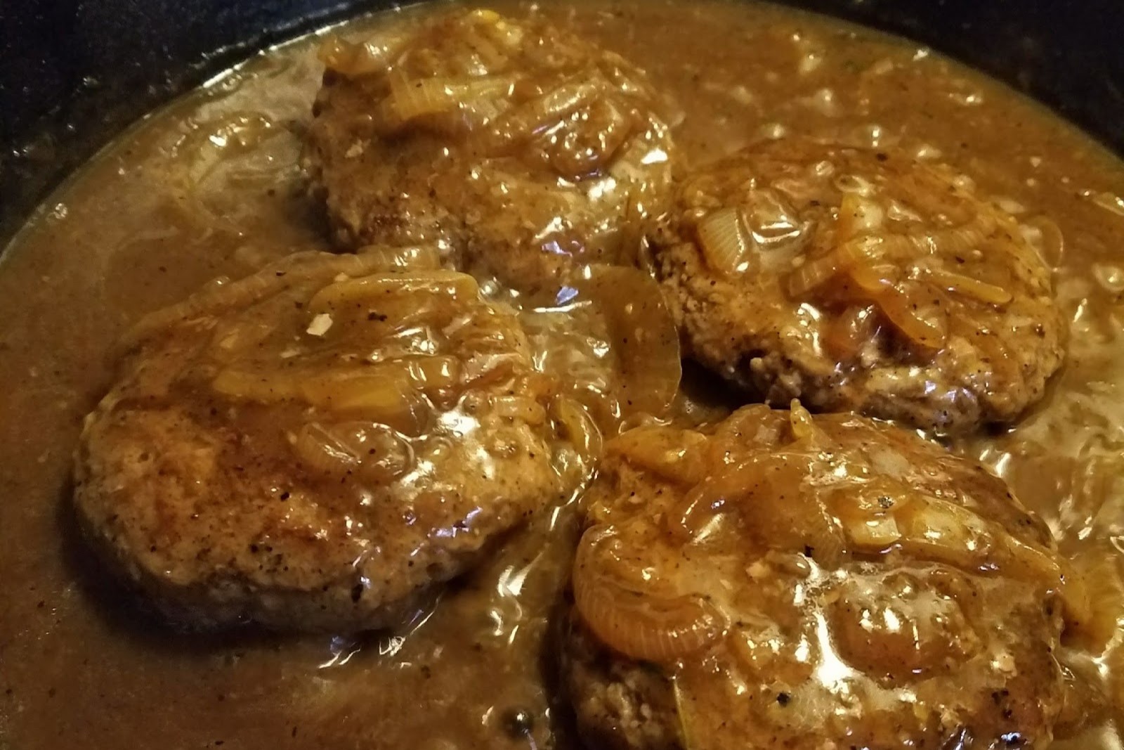 hamburger-steak-with-onions-and-gravy-recipe