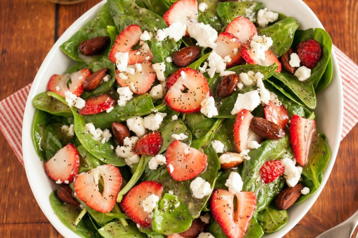 strawberry-spinach-salad-recipe